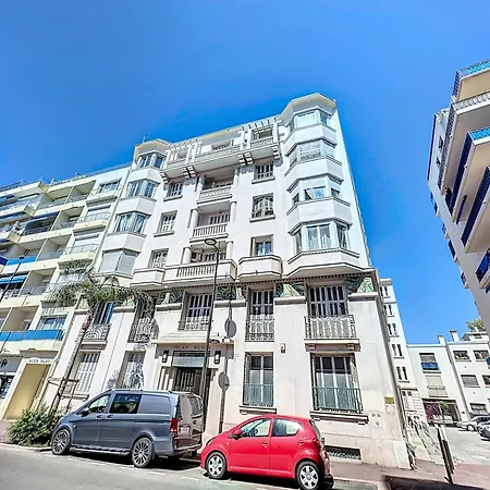 Διαμέρισμα T2 Climatise Au Coeur De Juan Les Pins - 200m De La *